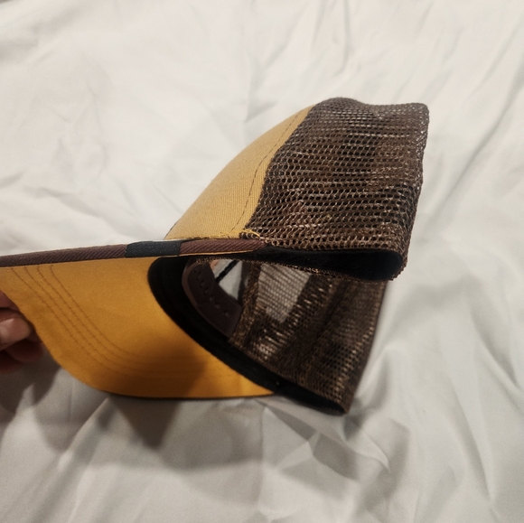 Trucker hat - Picture 3 of 4